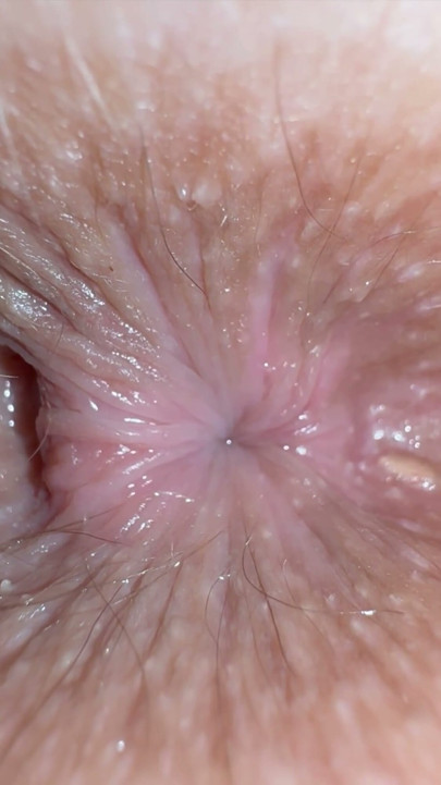 18 y.o. girl says: Why you put camera in my butthole? You want to see there bird? | Clip 2