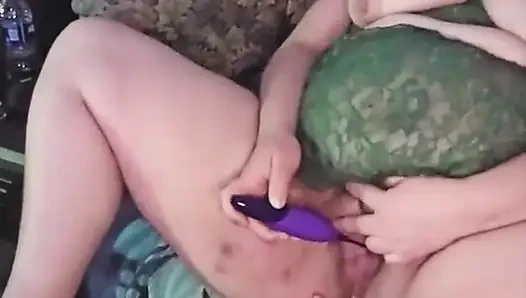 Fingering memekku dan tonton aku crot