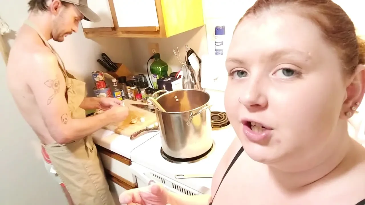 Cum Cooked 3 Leek Chili with Oil Handjob