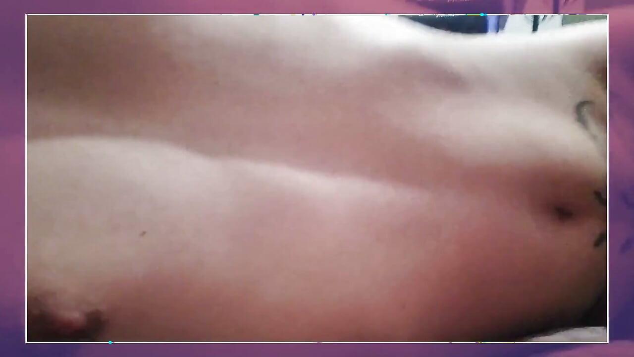 Parasız kaldı, bu yüzden ödeme olarak femboy hizmetçisini siktim