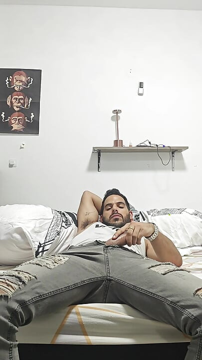 Prije slobodnog dana moram staviti svoj kurac u jebenu vrijednost kurca