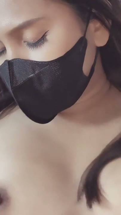 Thai Asian women wear ninja Mai Shiranui cosplay outfit to tease her husband pussy then creampie | Clip 2