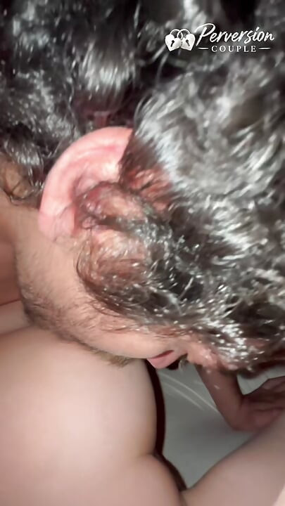 Eu enchi o rosto da minha irmã grávida de porra