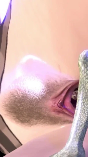Must-share moment from "gigantic girl mini aliens"
