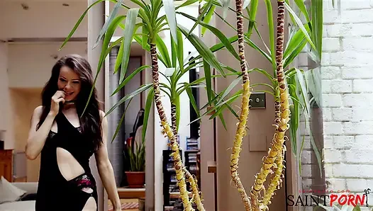 Amica Bentley Straddles A Cock With Her Wet And Hairy Pussy