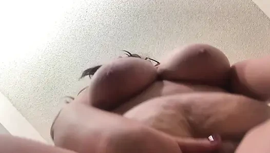 Великаншка наказывает тебя за побег