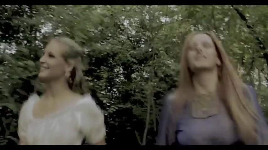 Menina medieval sonha com anal