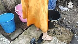 Bhabhi in un video nudo caldo e sexy