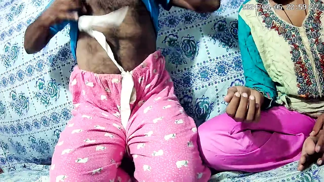 Tight pussy Indian dasi stepmom and stepson sex in the jungle