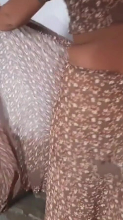 Thirsty daughter-in-law is showing her beautiful jism to father-in-law for fucking with father-in-law's fat load | Clip 1