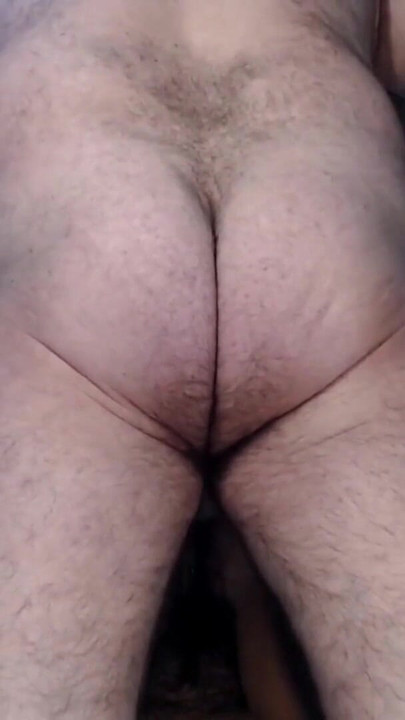 लैटिना ने सभी छेदों की चुदाई की - उसके मुंह में वीर्य शॉट हो जाता है । क्लिप 1