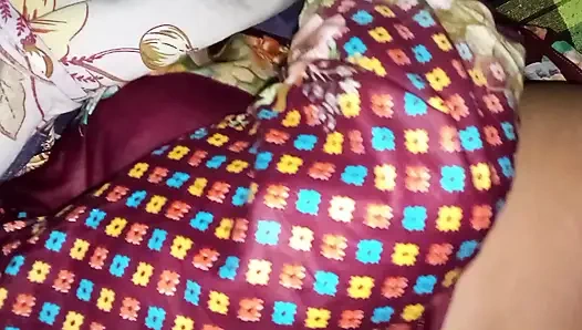 Ngentot video gadis seksi desa indiaku.