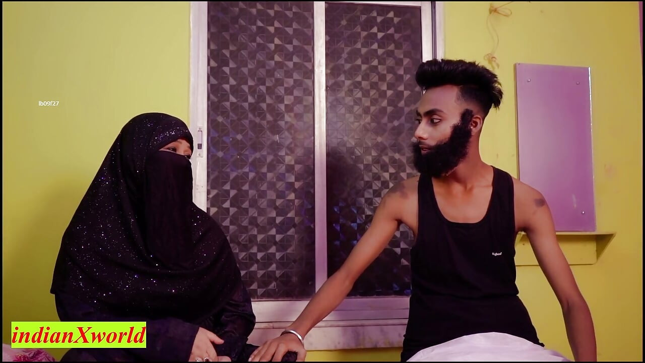 Indian Bengali Muslim wife Cheating Sex with Old Devar! Hot Sex