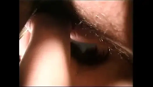 Dev memeli maskeli şişman kadın klasik büyük yarakla sikiliyor ve ağzına boşaltıyor