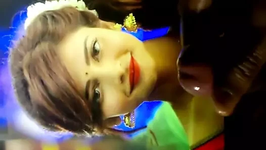 Shruti Hassan'a boşalıyor