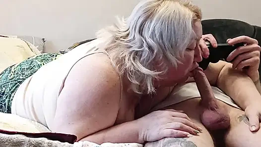 He interrupted his stepmom's game on the console, fucked her in her mouth and finished in it