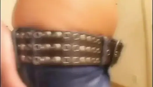 Memek cewek mungil asia ini dientot habis-habisan sama kontol besar pria kulit hitam