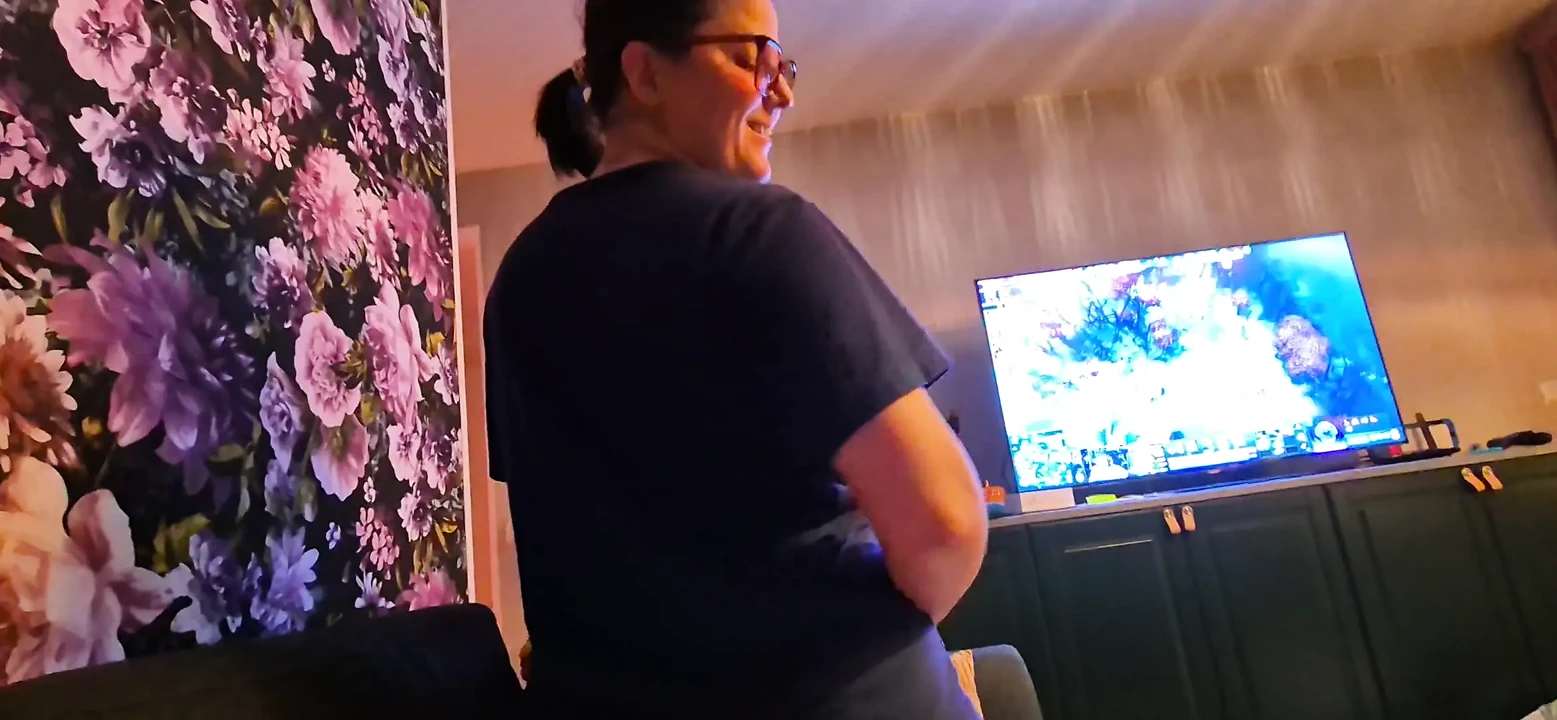 I Had to Stop Her Home Duties and Fuck Her From Behind
