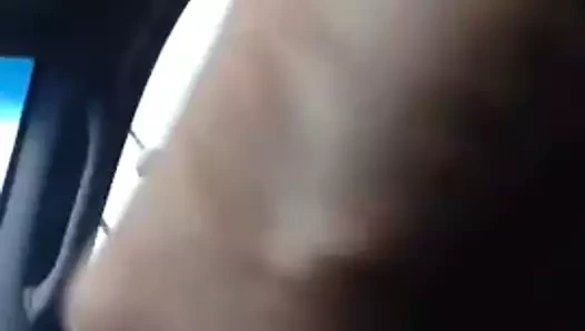 arabada mastürbasyon hapşırdı