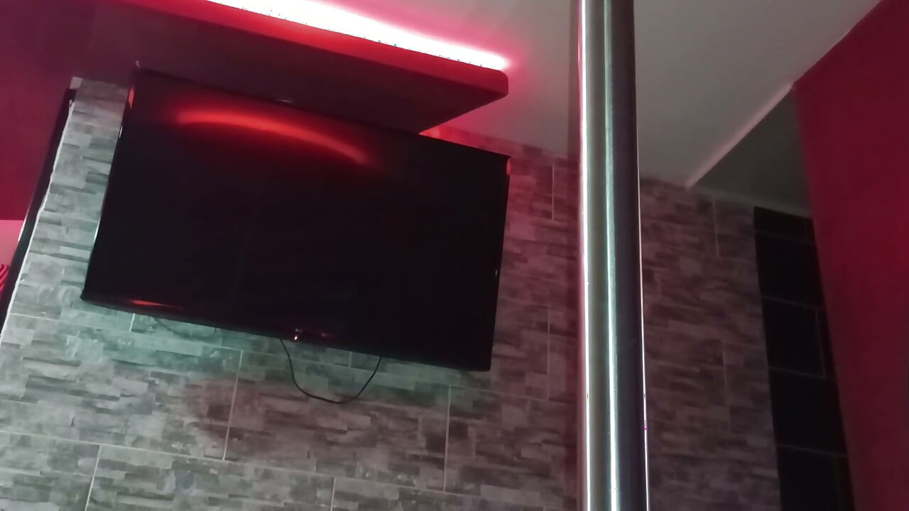 Riding My Young Neighbor Big Cock in the Love Chair so Hard Then He Creampies Me Deep