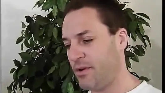 Büyük memeli olgun esmer kırk beşli bayanların tekrar başladıklarını kanıtlıyor