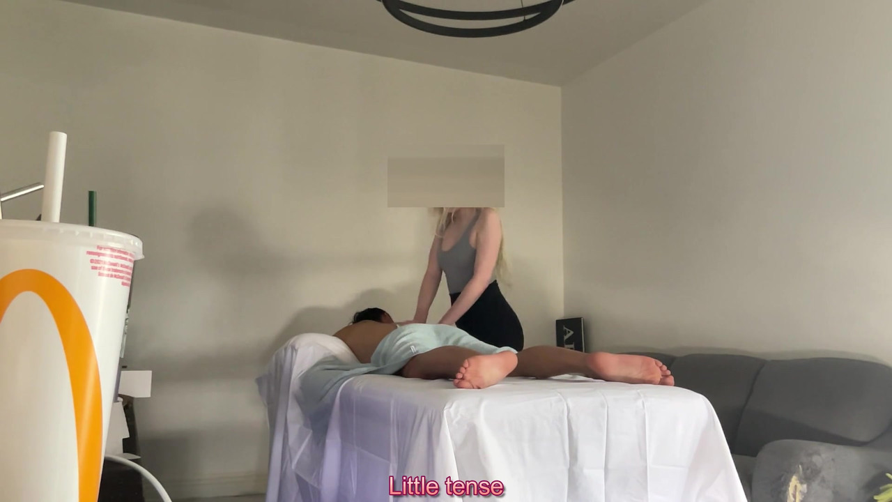 合法的芬兰 RMT 屈服于亚洲怪物鸡巴第二次约会