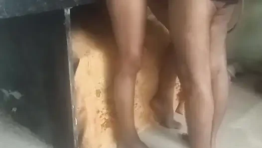 Ghar ki party main madarchod pati ka dost aya aur chod gaya mujhe