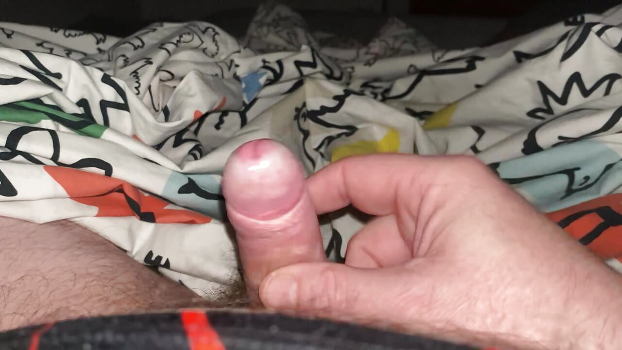 Two fingers handjob with cumshot