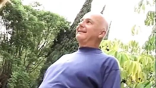 Karımı kulübü: sikişen evli kadın #77