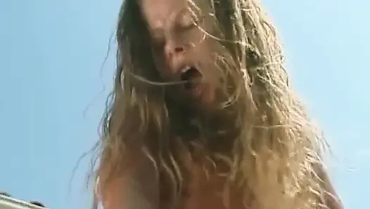 Çarpıcı Alman bayanlarla tutkulu lezbiyen seansı