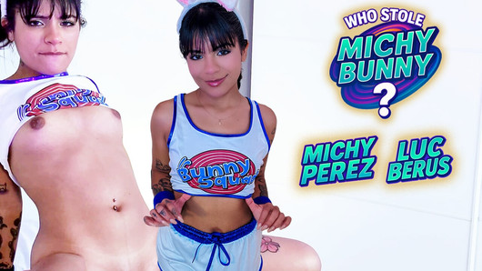 ميشي بيريز: نيك تأثيري شرجي كأرنب مع لوك بيروس!