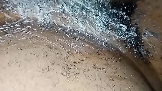 Ocak 2026'da siyah yarağımı tıraş ediyor