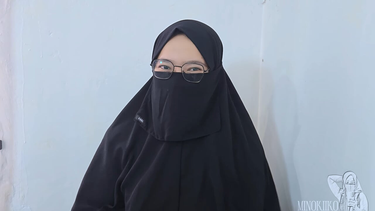 خواهر زن حجابیم ماساژ پا رو اشتباه متوجه شد - مینوکIko