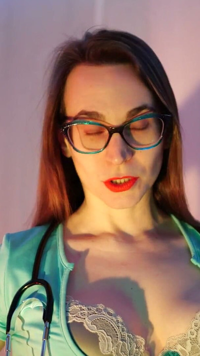 Korrupt - FemDom-manipulering - Adlyd Lady Ashley | Klipp 2