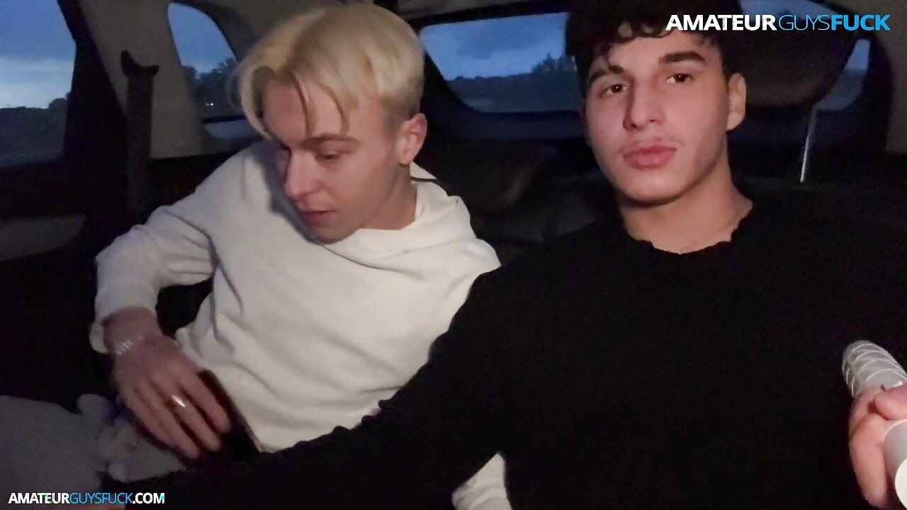 Horny Friends Blow Each Other in Car on the Way to the Nightclub
