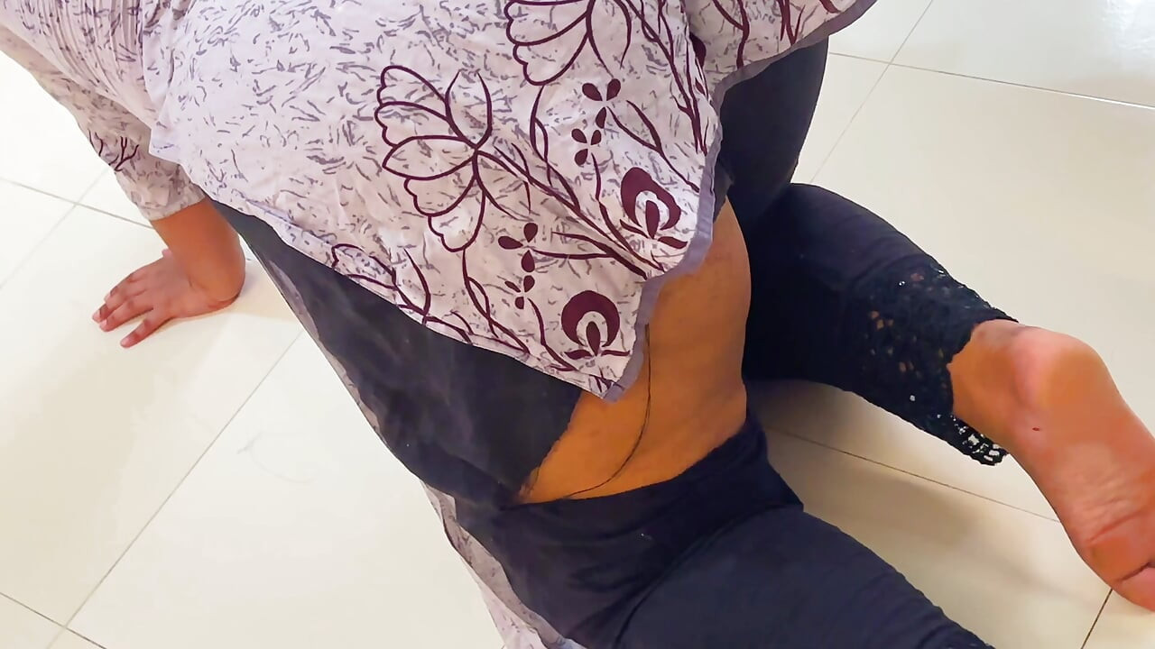 Unexpected Dirty Sex with Arabian Beauty Big Ass & Huge Boobs Maid While She Cleans - Cum Unlimited