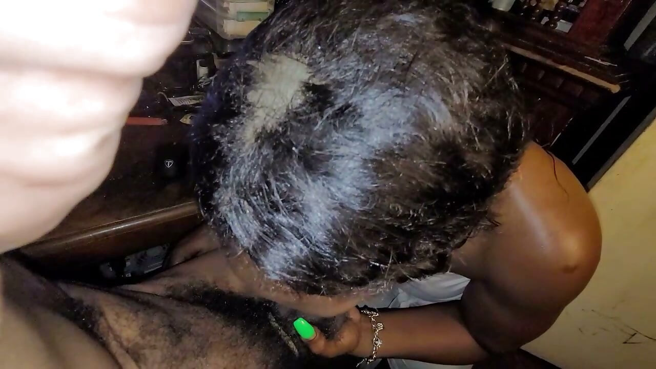 Coota chipped nail funishment 2: mutthi land aur A2M