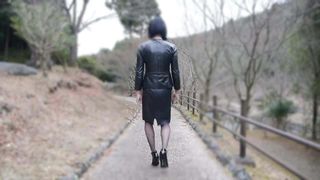 日本の女装レザースカート