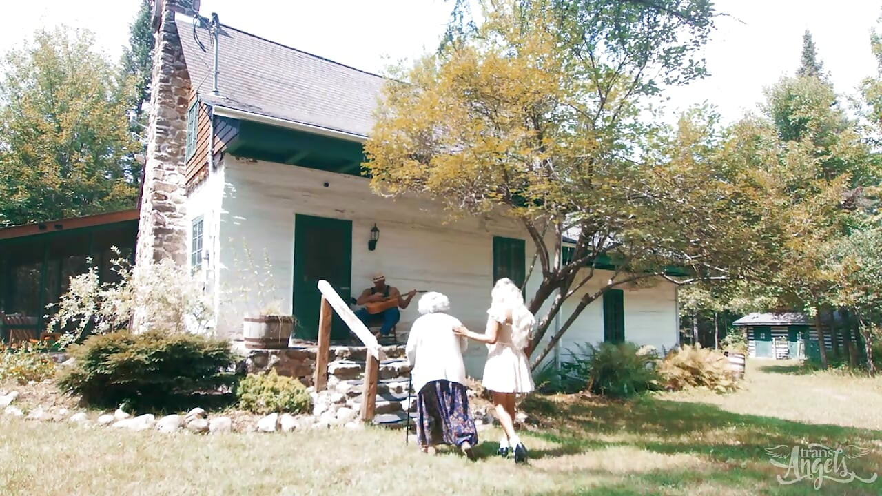 TRANS ANGELS - Hottie Angellica Good Deepthroats, Rides, And Gets Covered In Chuck Conrad’s Hot Load