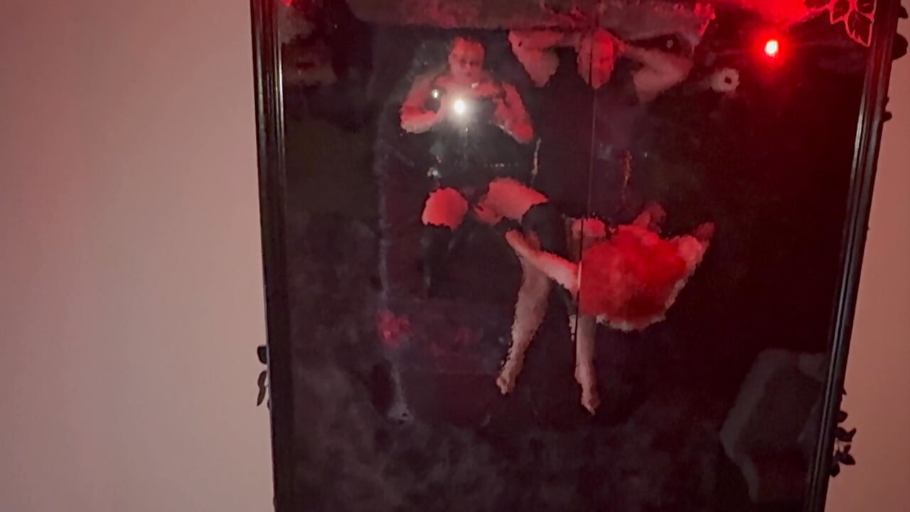 Bhag 1:- Marie ko apne malikon ko khush karne ke lie pishach kaksh men le jaya jata hai!