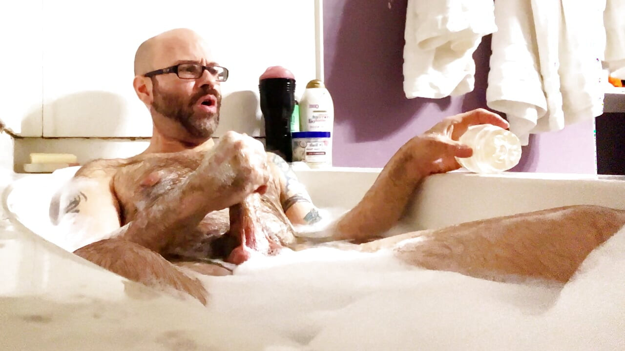 Rub a dub dub a handsome hairy horny daddy in the tub