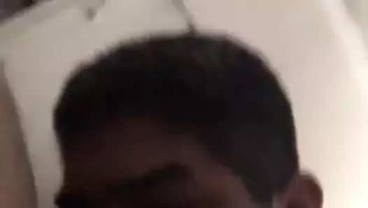 Chupando verga de mi marido