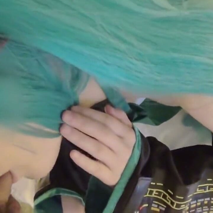 Miku Cosplayer Returns Remastered - Classic Miku Costume Sex Part 2 - 2