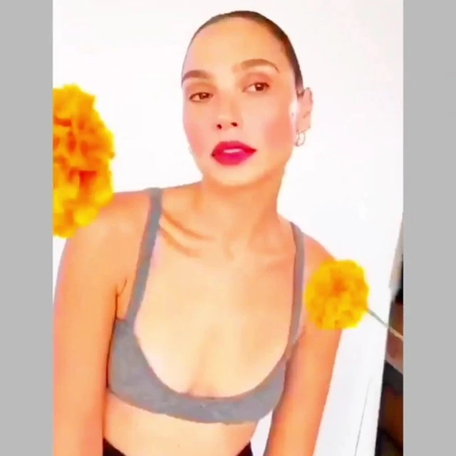 Gal Gadot - funny Photoshooting fail Bloobers