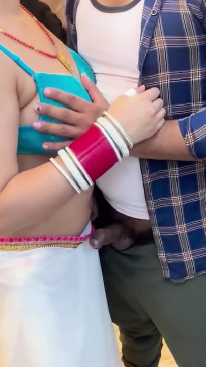 Bra Seller Ki Aagyi Mauj .. jab dekha Usne Alisha Bhabhi Ko Bra Try Krte Hue!!!! | Clip 1