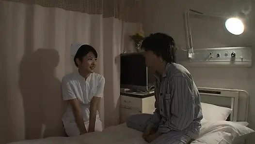 Kelepçeli şıklık ve sorun için yalvaran dudaklar