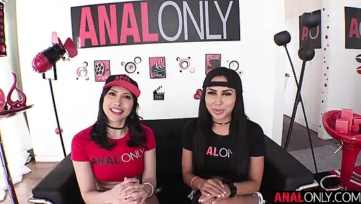Jena larose dan penelope woods cuma pengen pantatnya dimasukin besar