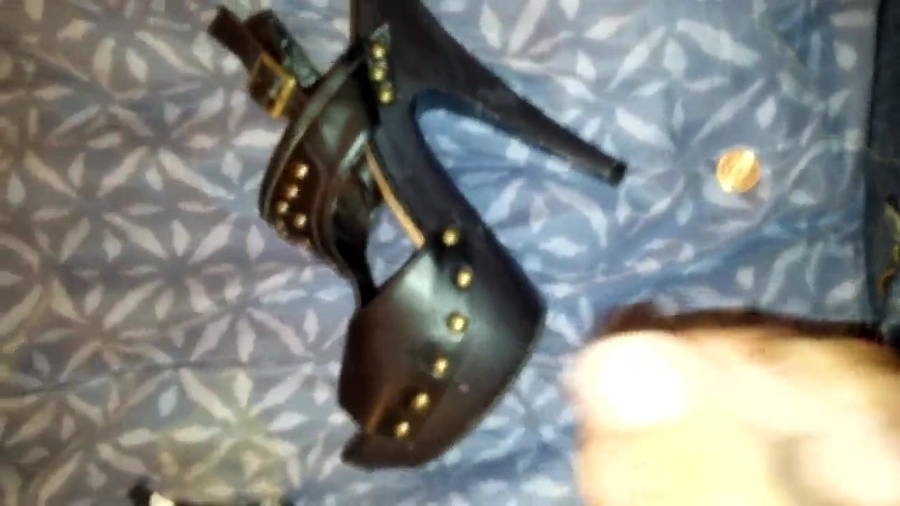 Cum on Friends Gf heels