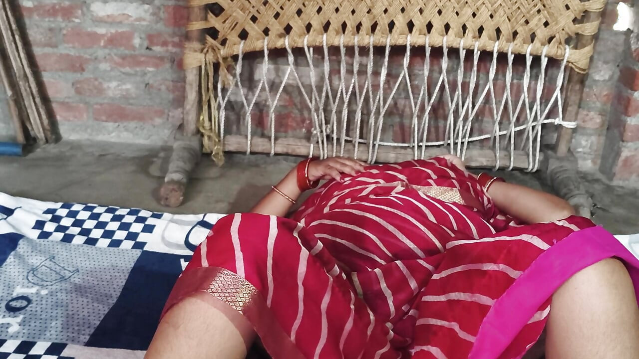 Rinki bhabhi kki chut ke baal saaf kiye