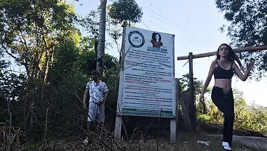 APP-Fahrerin hat Außenwagen mit Beifahrer gestoppt!